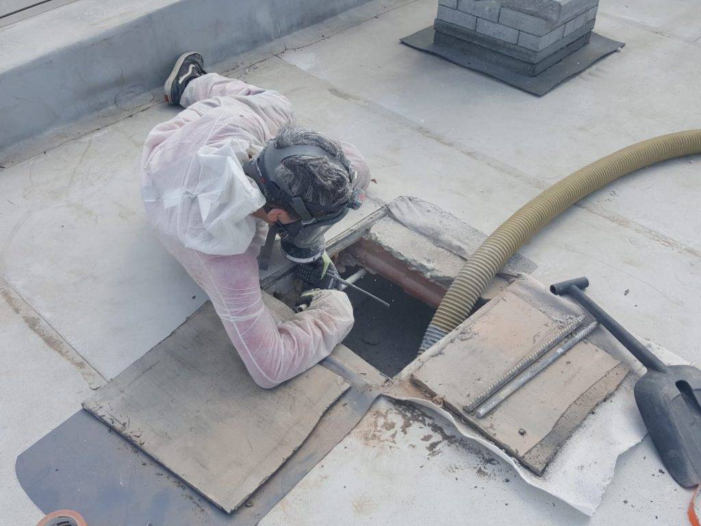 Zateplení panelového domu pomocí foukané izolace