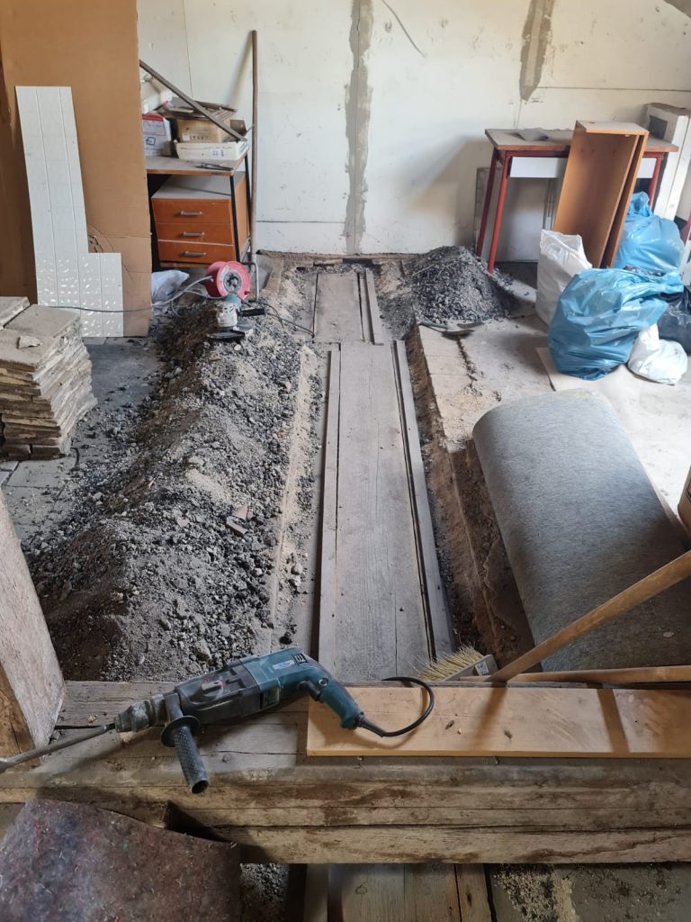 Rateplení trámového stropu