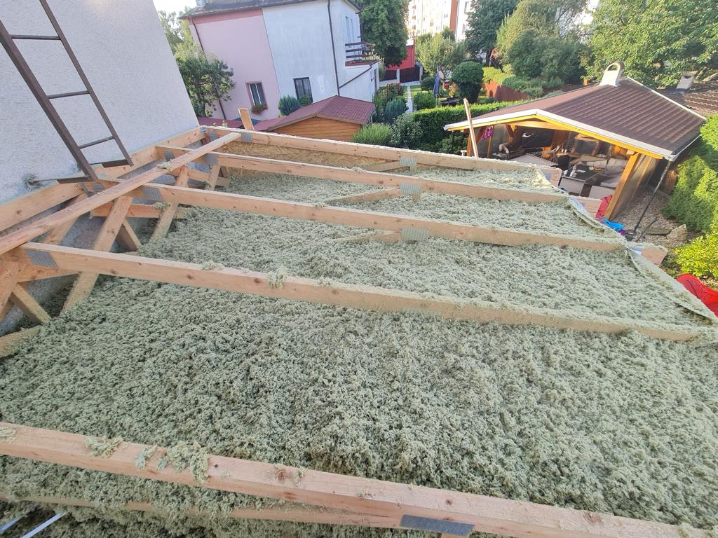 Zateplení střechy rodinného domu v Sezimově Ústí