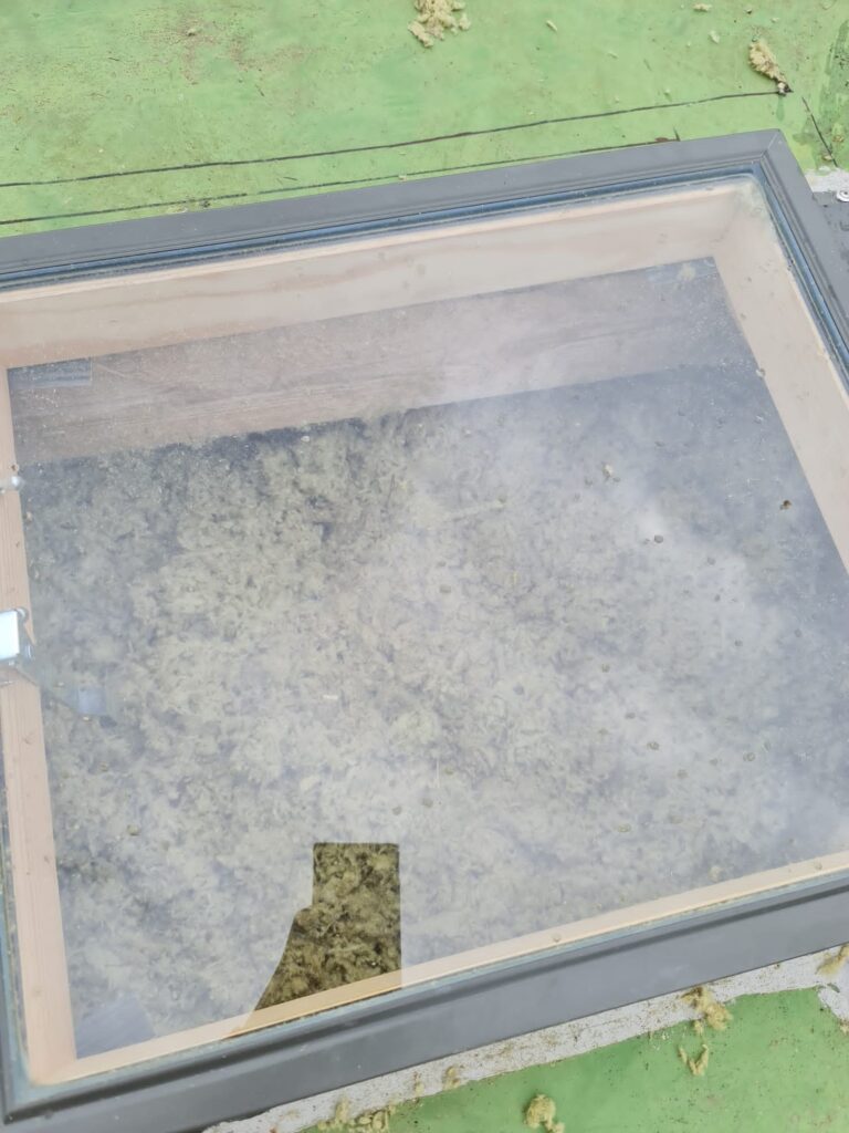 Doplnění foukané izolace v rodinném domě Sezimovo Ústí