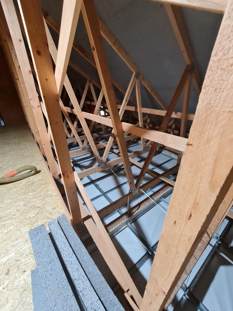 Zateplení garáže foukanou izolací