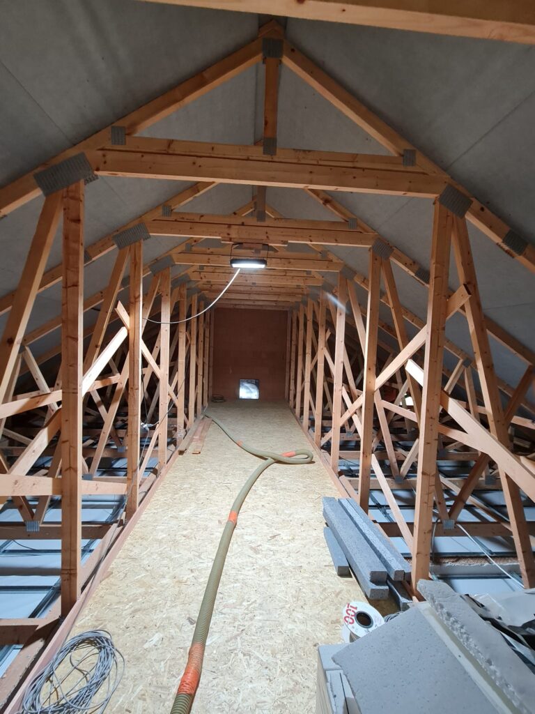 Zateplení garáže foukanou izolací